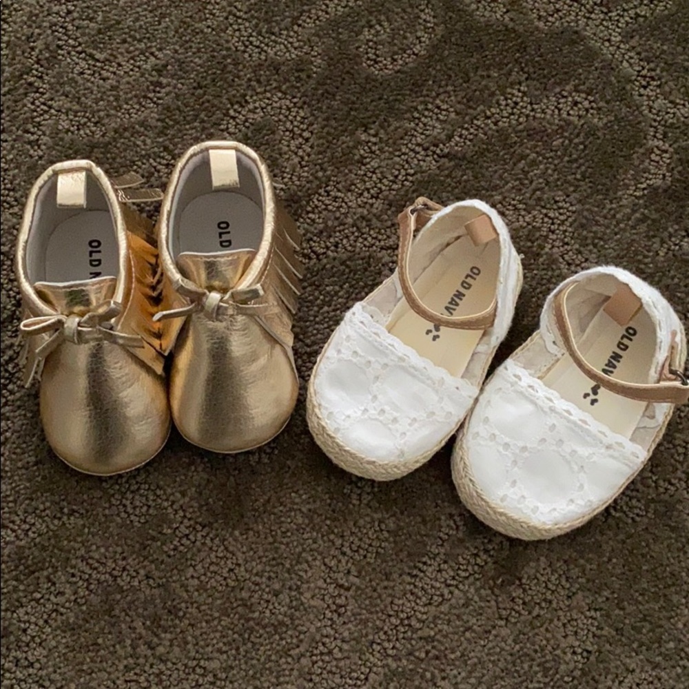 Baby girl shoes, SZ 6-12 mos. PRE-WALKER. 2 pairs